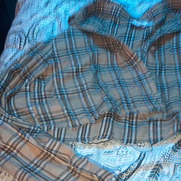 Princess Polly cropped flannel - Picture 8 of 9